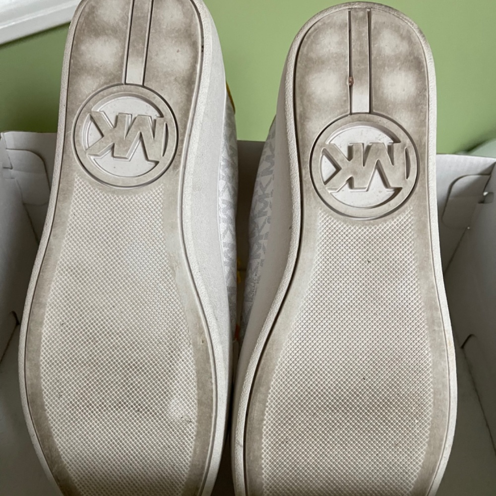 Michael Kors Sneakers - Picture 4 of 5